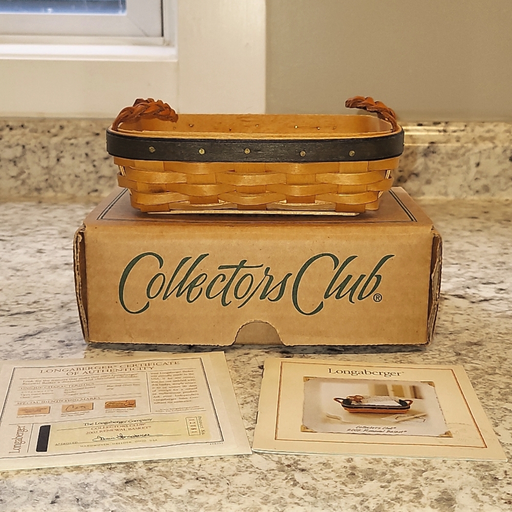 Longaberger Collectors Club 2002 Edition Renewal Basket